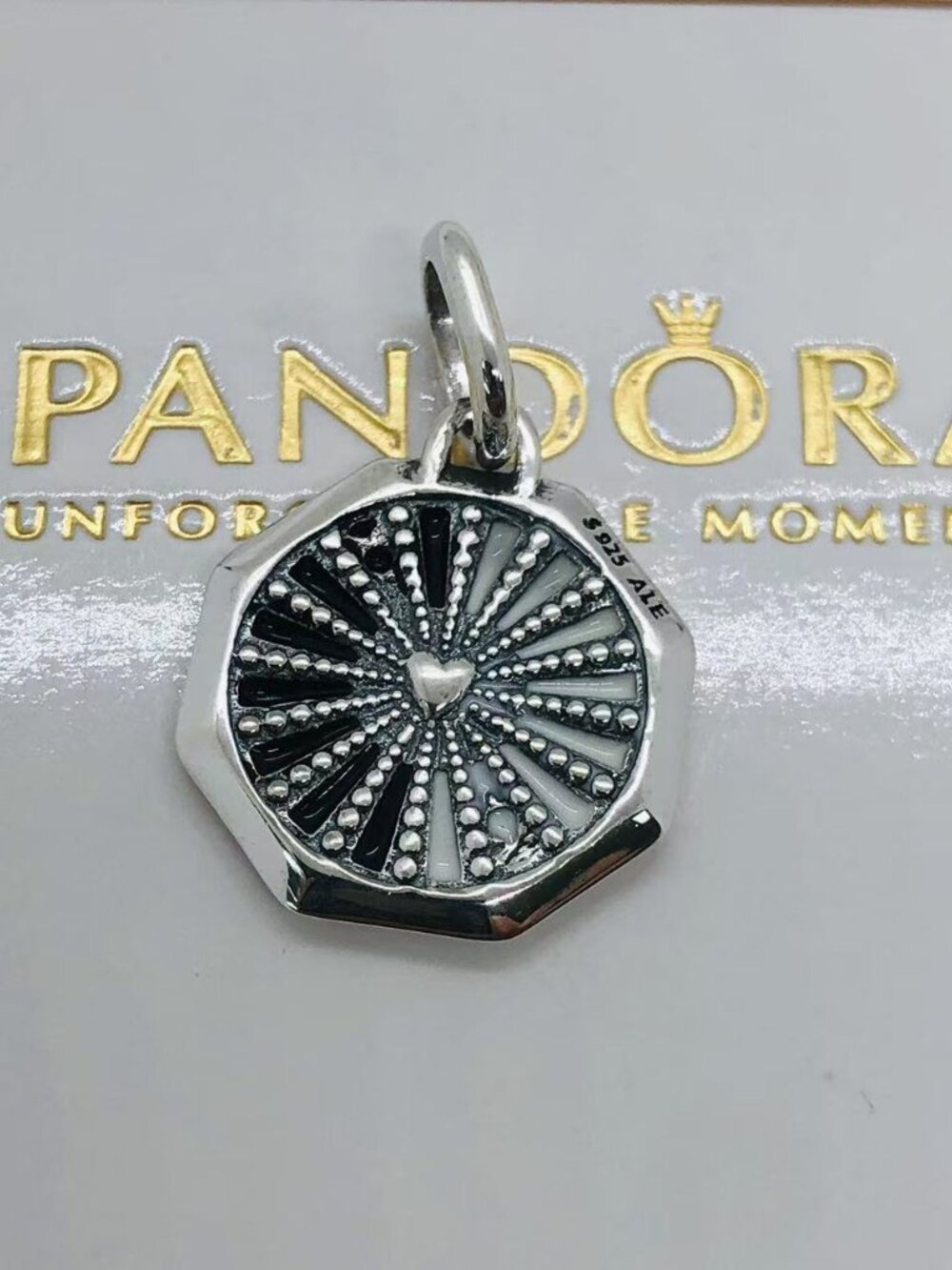 Pandora Yin & Yang Dangle Charm - Picture 4 of 4